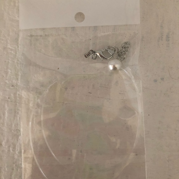 Pearl invisible neckace - Picture 3 of 3